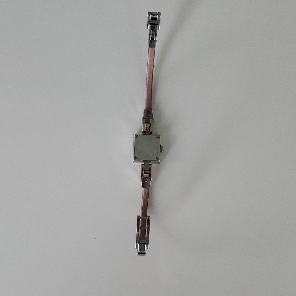 White Gold and Diamond Face G Watch With Pink Strap. - Picture 6 of 8